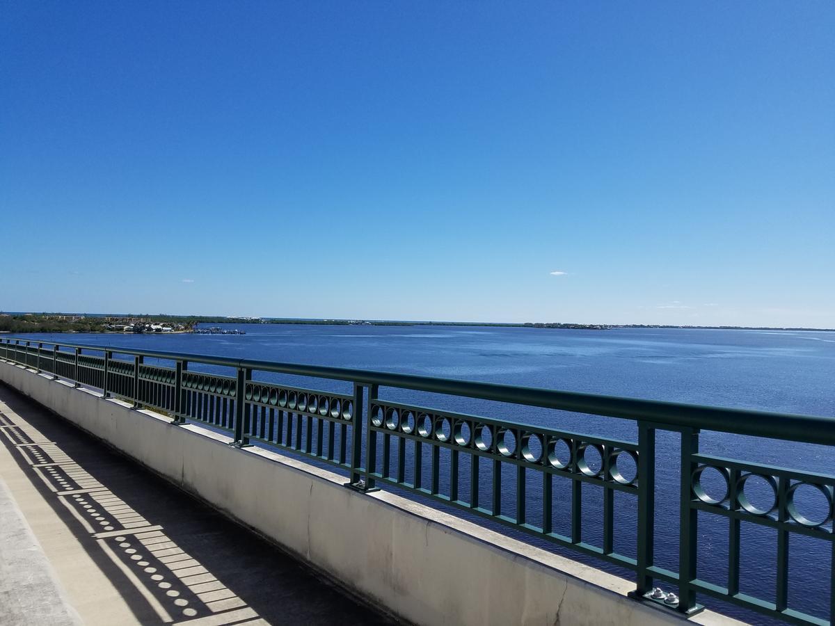 House 3 Min From Beach Дженсън Бийч Екстериор снимка